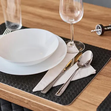 Browary Wroclawskie Modern By Renters Apartment Breslau